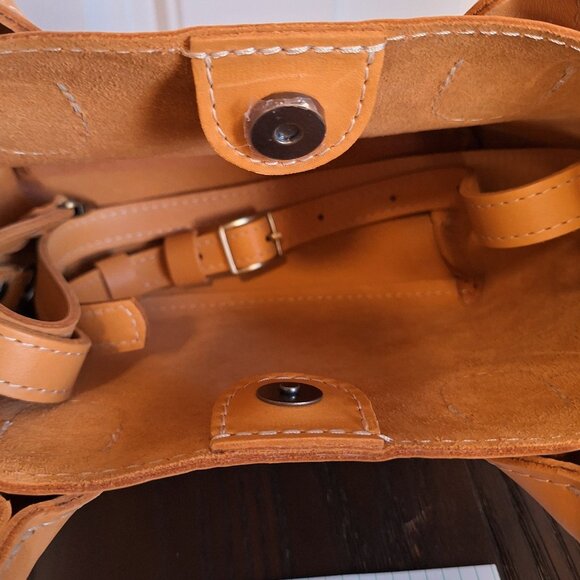 Portland Leather Goods Folklore Small Raindrop Snap in Sunflower - Picture 8 of 8